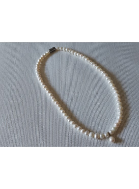 náhrdelník z ŘÍČNÍCH PEREL se zavěšenou perlou