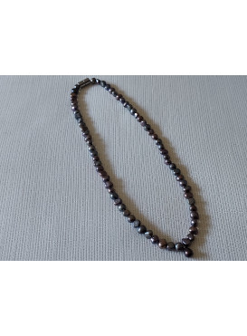 náhrdelník z tmavých říčních perel